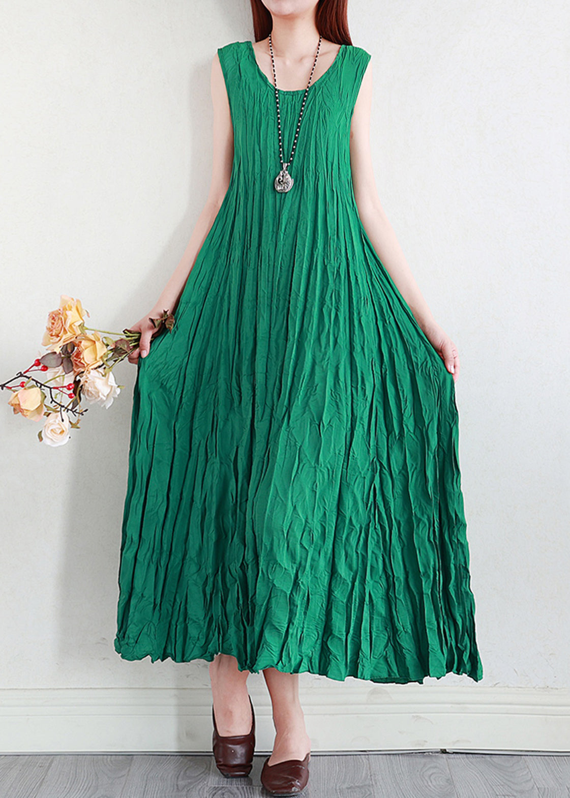 Crinkle Pleat Round Neck Sleeveless A-Line Maxi Dress - View 3