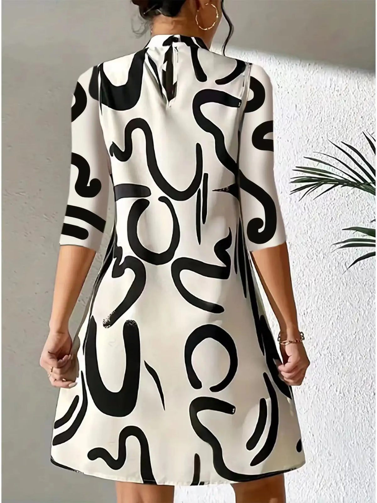 Abstract Graphic Print Mock Neck A-Line Shift Mini Dress - View 4