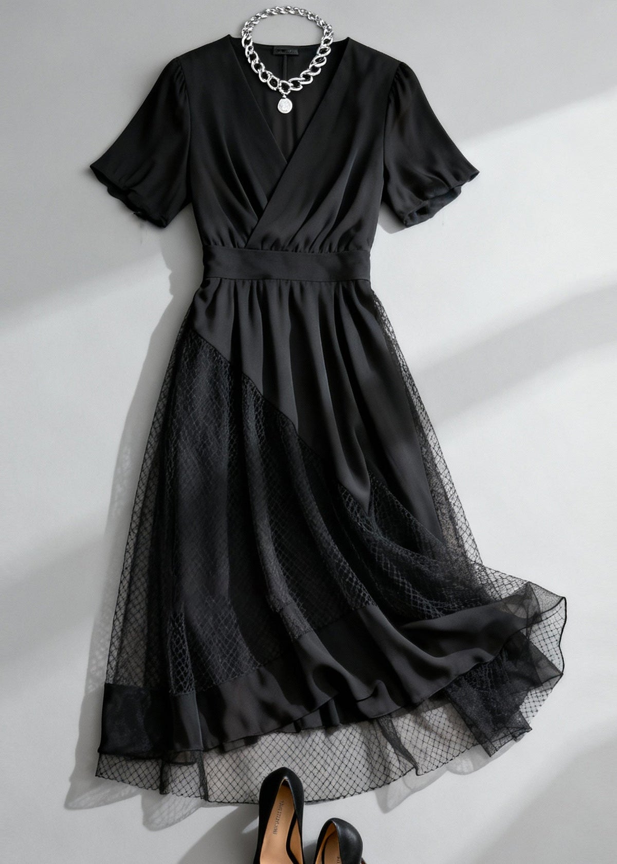 Deep V-Neck Wrap Short Sleeve Mesh Panel A-Line Midi Dress - View 3