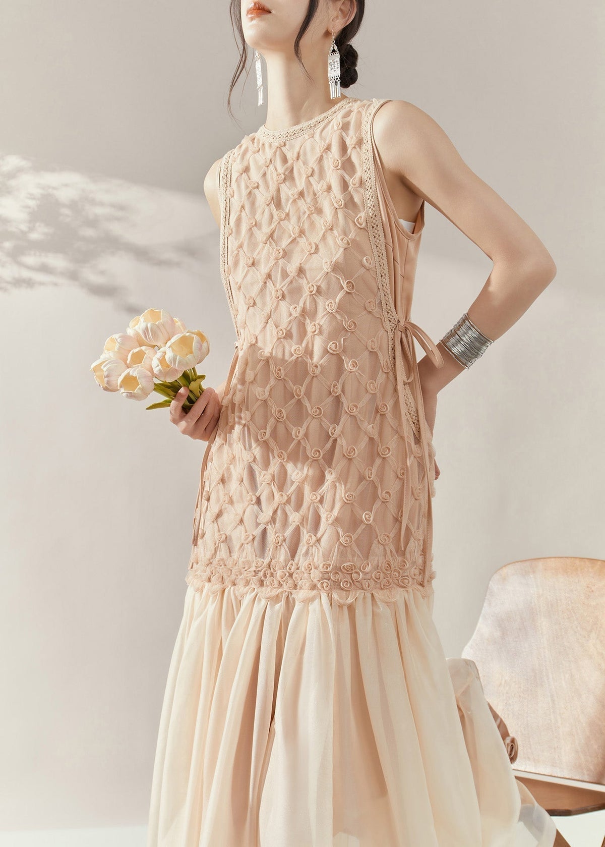 Mesh Rosette Applique Round Neck Lace Trim Drop Waist Maxi Dress - View 4