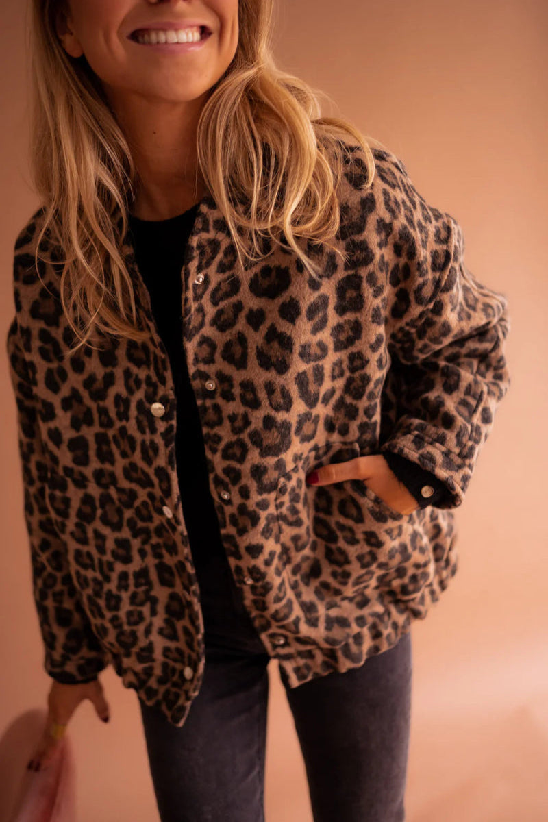 Leopard Print Button Front Cropped Shacket Jacket 2