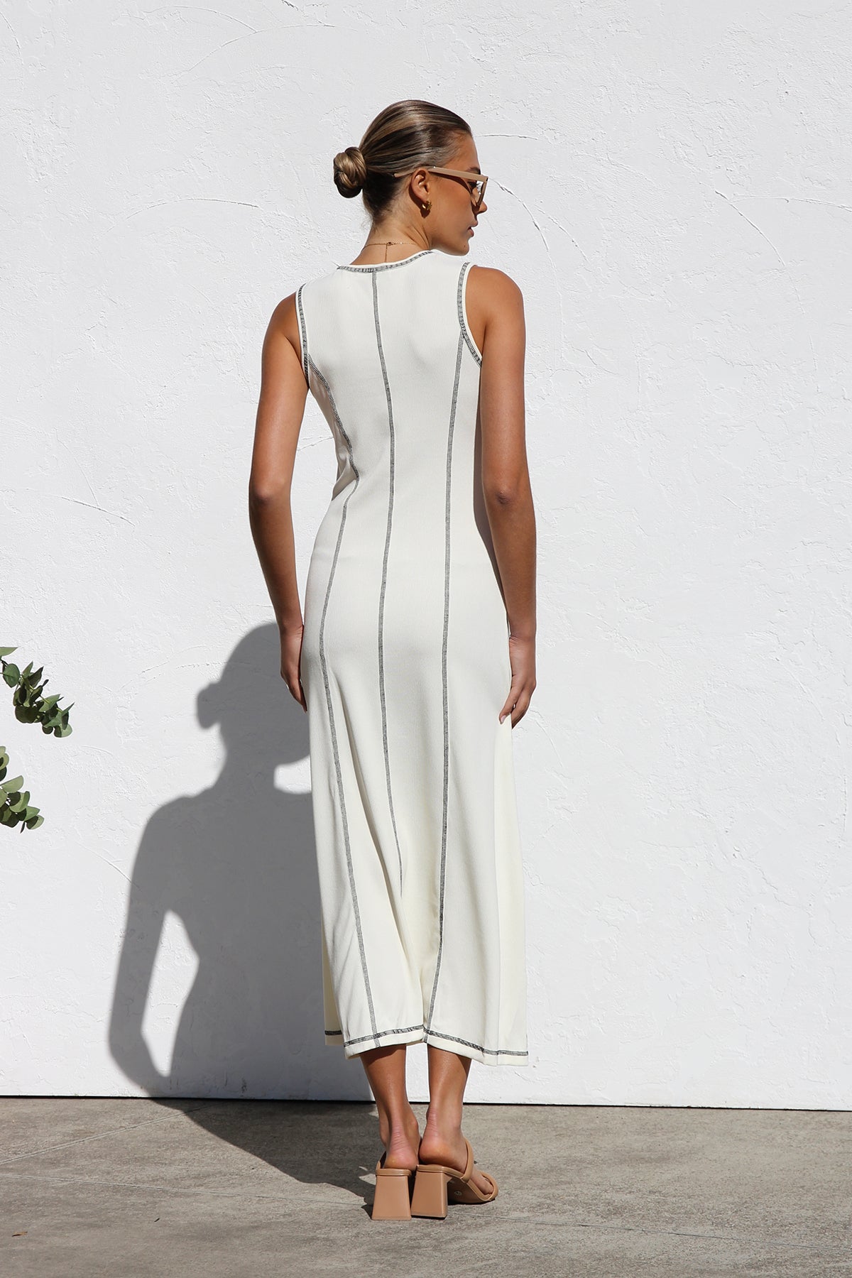 Ribbed Knit Sleeveless Crew Neck Contrast Stitch Column Maxi Dress - View 5