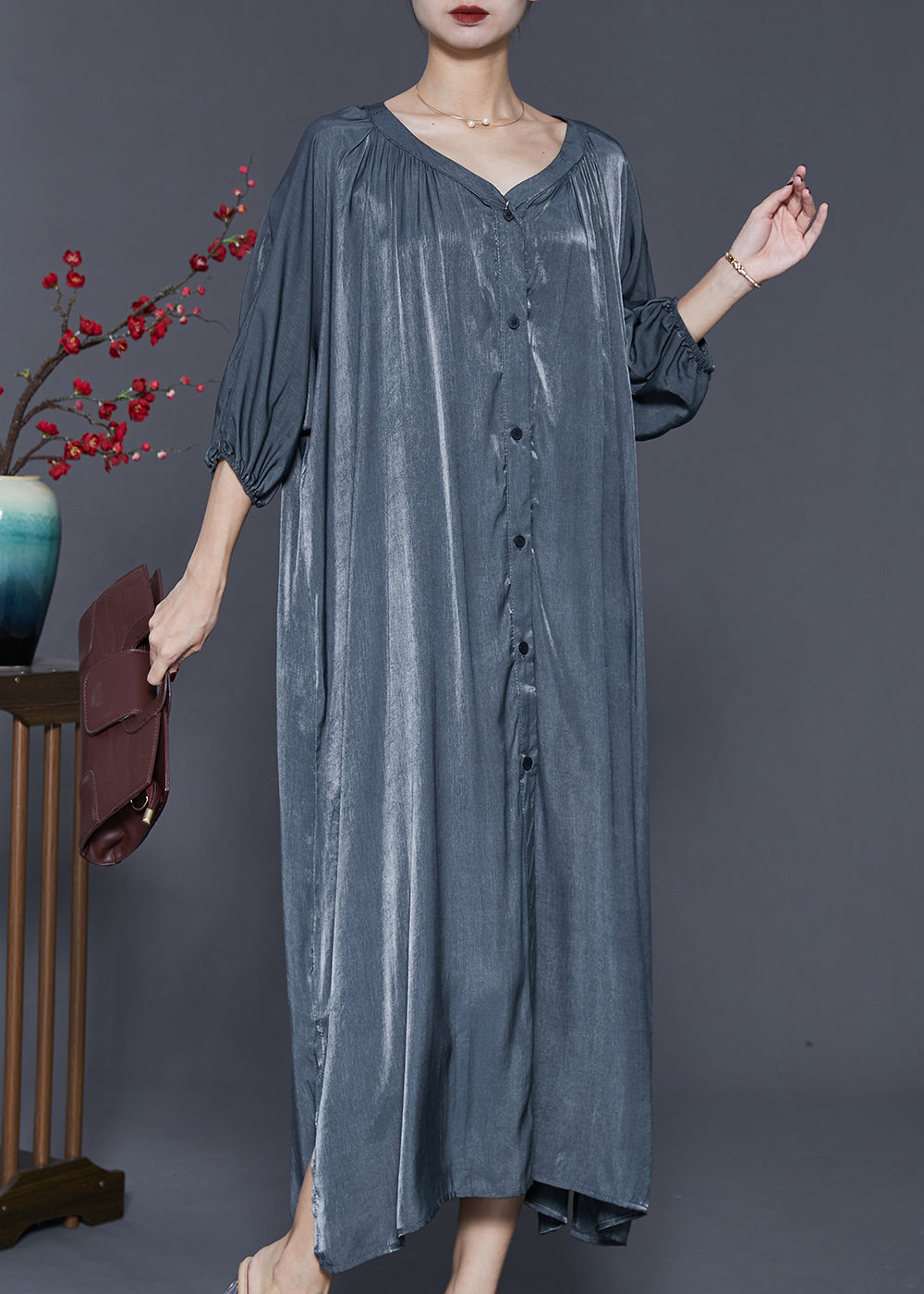 Metallic Crinkle V-Neck Button Down Three Quarter Maxi Dress - View 3