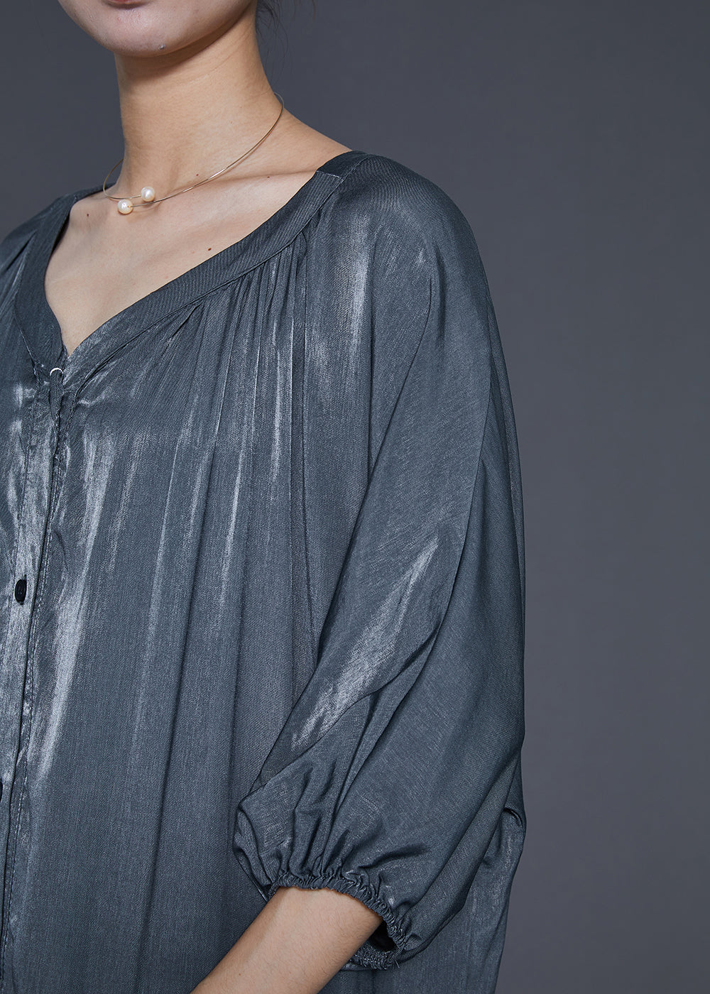 Metallic Crinkle V-Neck Button Down Three Quarter Maxi Dress - View 5