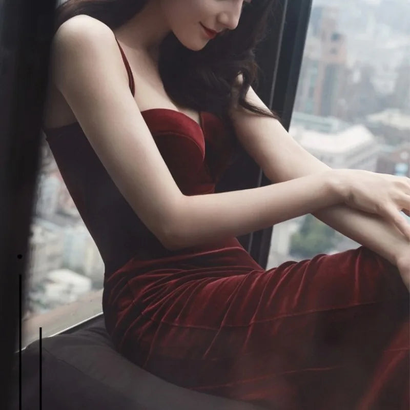 Velvet Sweetheart Bustier Bodycon Dress - View 4