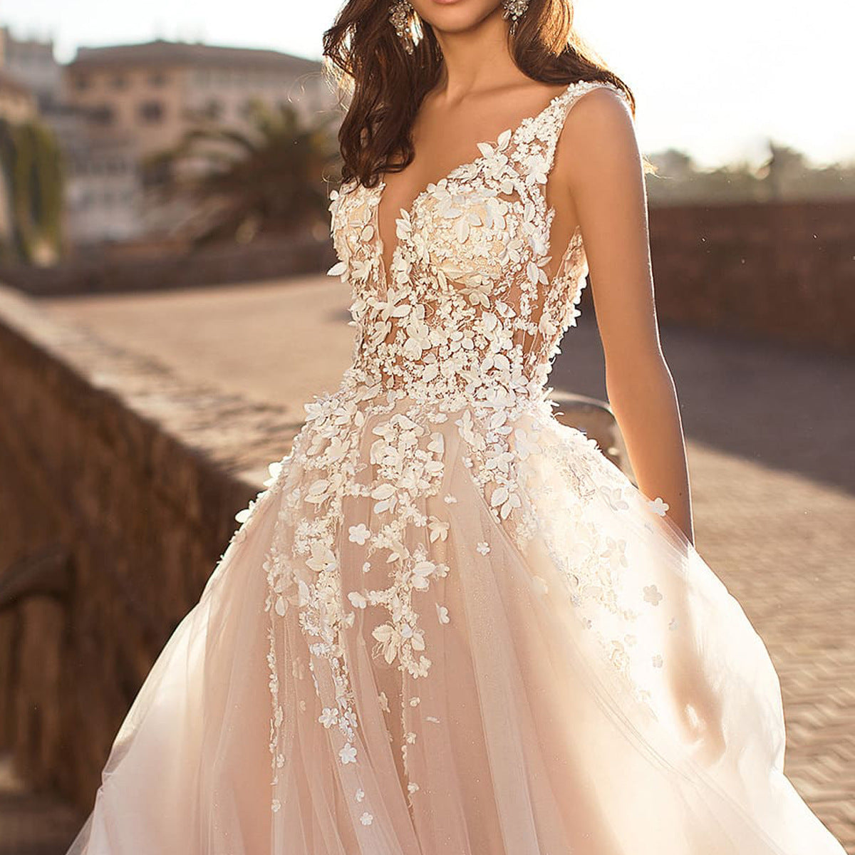 Deep V-Neck 3D Floral Lace Applique Tulle A-Line Maxi Gown - View 2