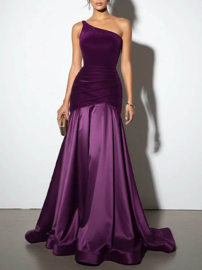 Velvet One Shoulder Ruched Mermaid Gown - View 5