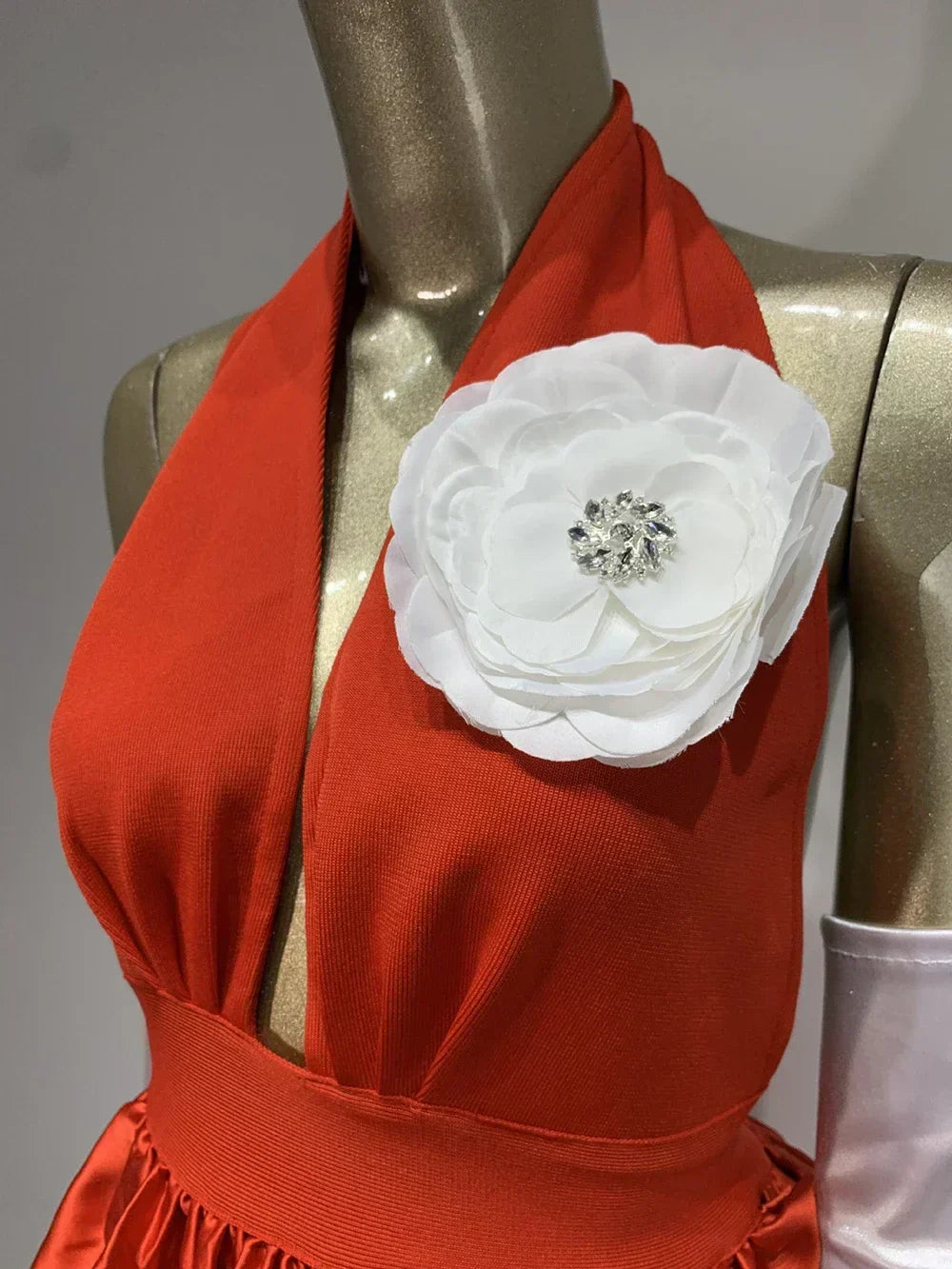Halter Neck Deep V-Neck Flower Applique Ruffled Peplum Mermaid Gown - View 8