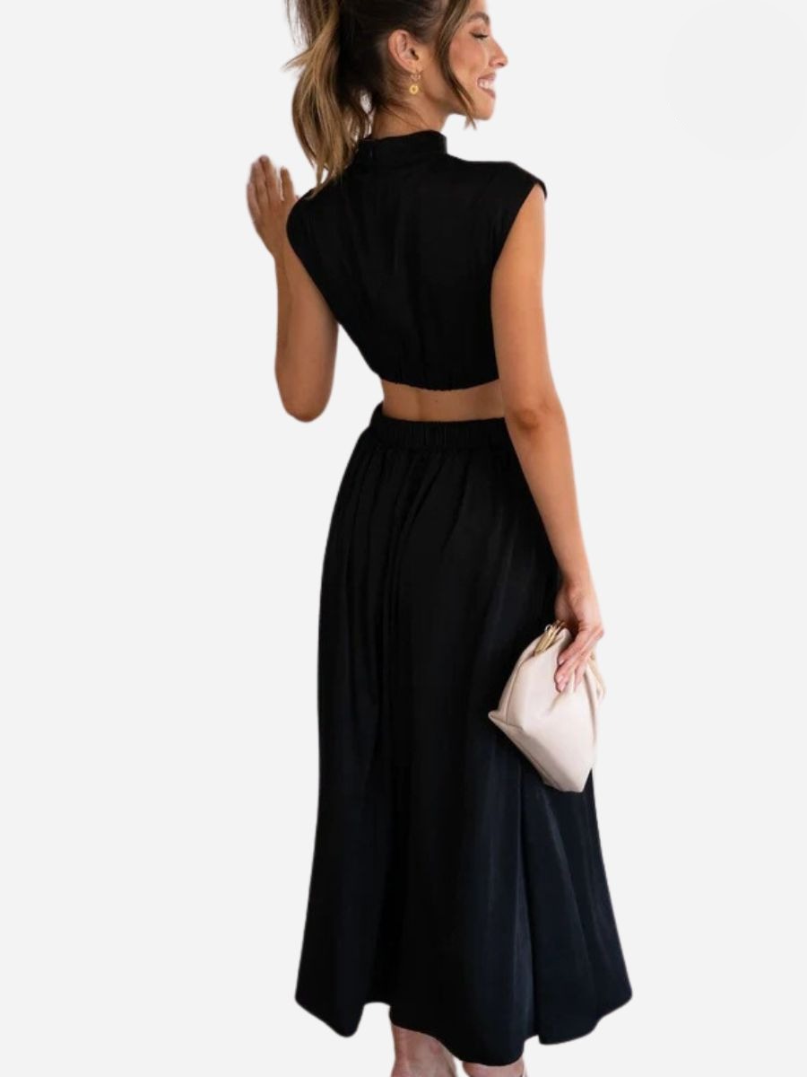 Mock Neck Sleeveless Side Cut Out Pleated A-Line Maxi Dress - View 4