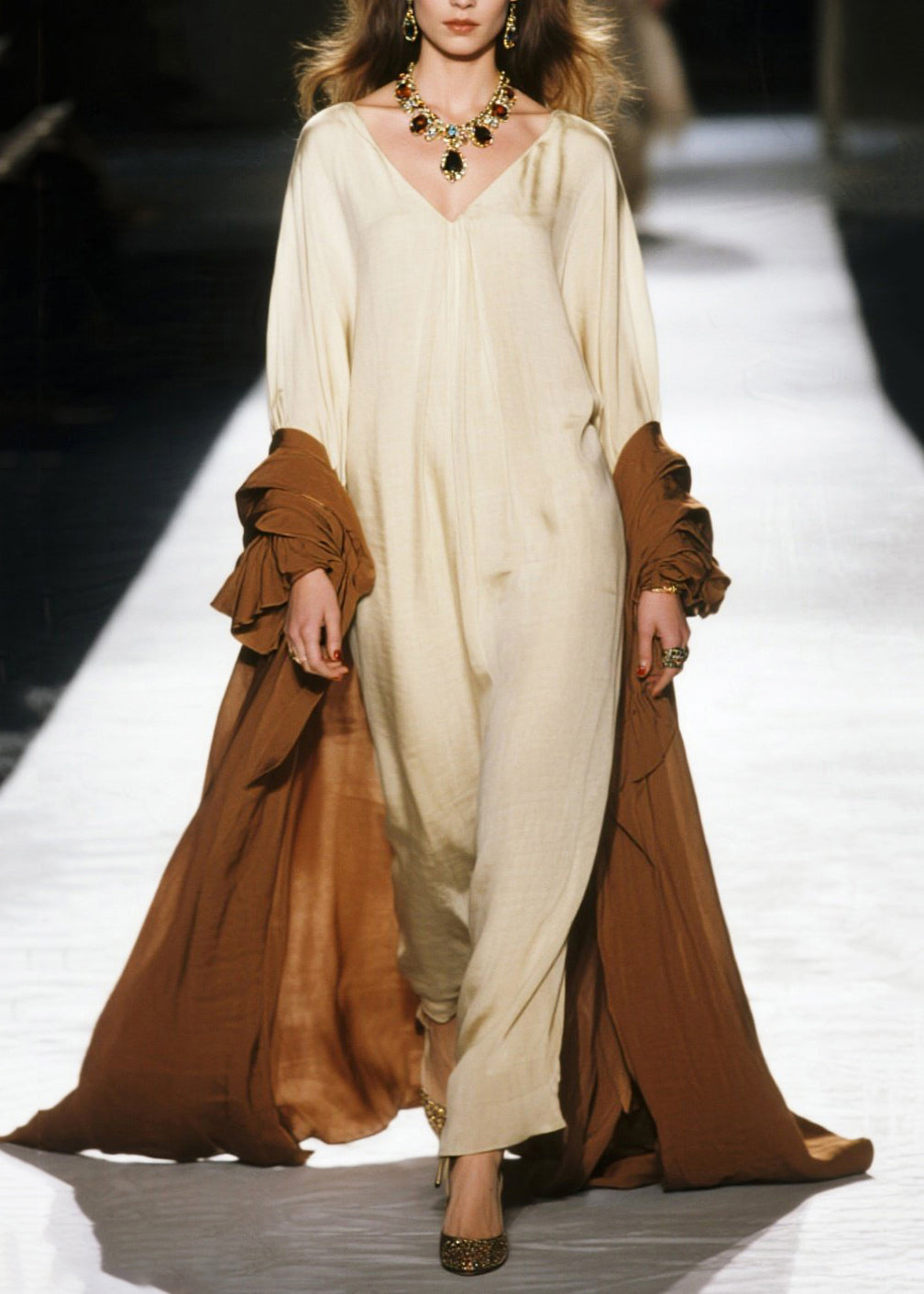 Oversized Deep V-Neck Long Sleeve Wide Leg Pooling Hem Maxi Gown - View 3
