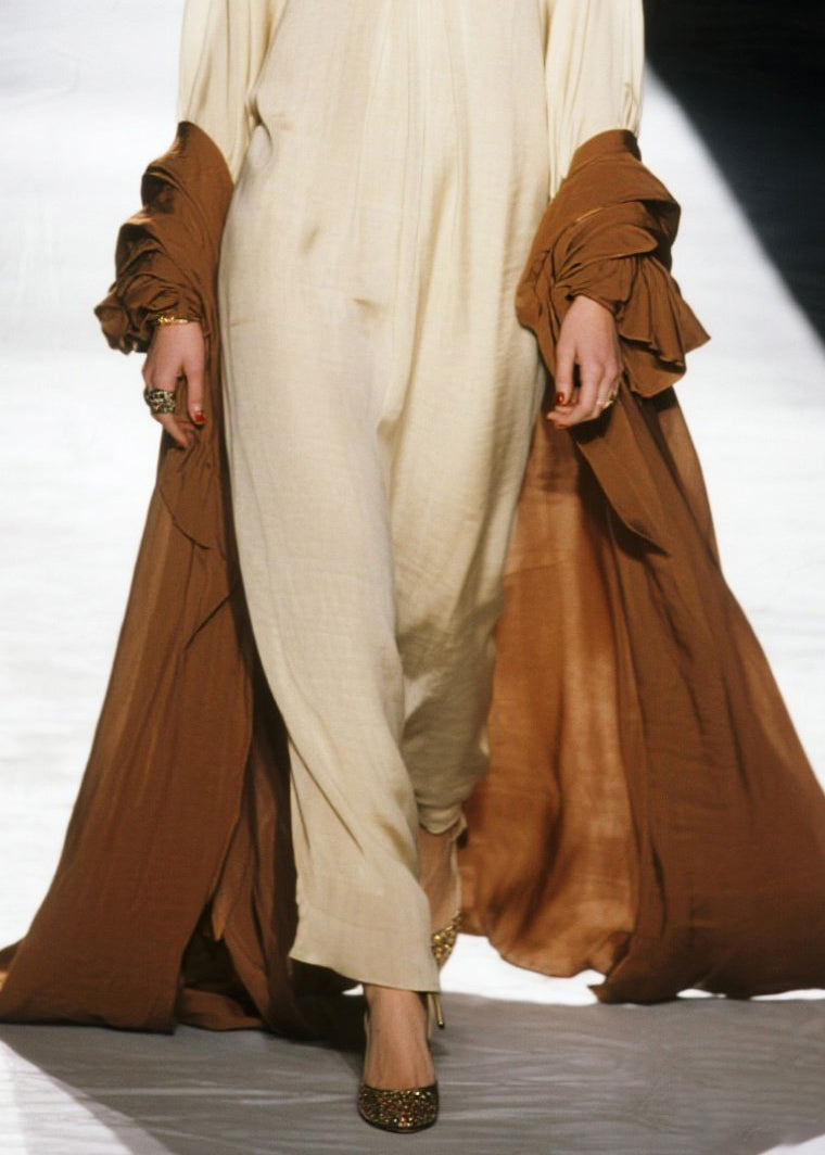 Oversized Deep V-Neck Long Sleeve Wide Leg Pooling Hem Maxi Gown - View 4