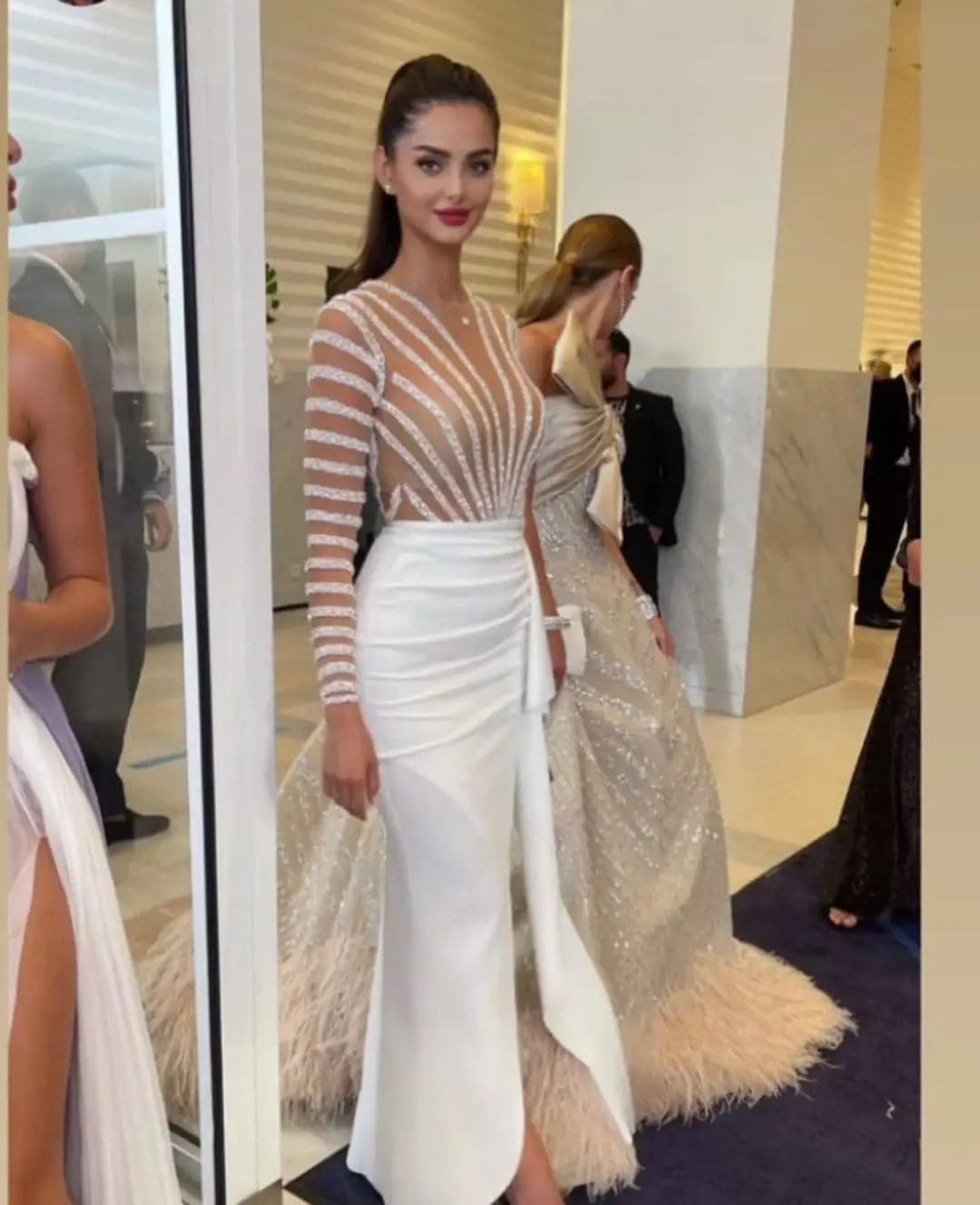 Deep V-Neck Long Sleeve Rhinestone Sheer Ruched Maxi Prom Dress - View 4