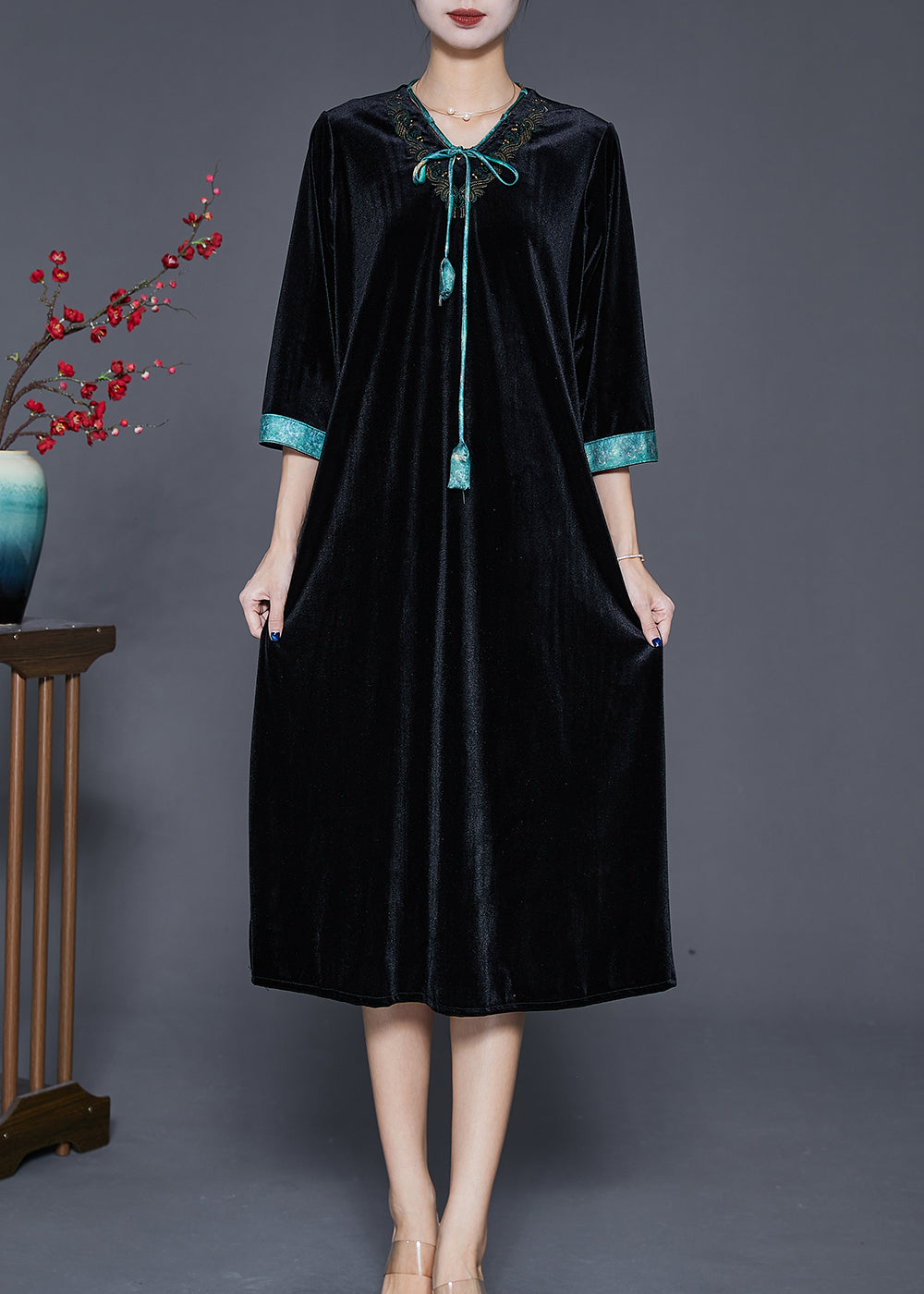 Velvet V-Neck Embroidered Tassel Tie A-Line Midi Dress