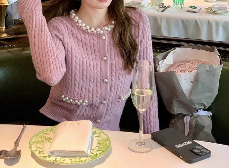 Pearls Button O-neck Cardigan