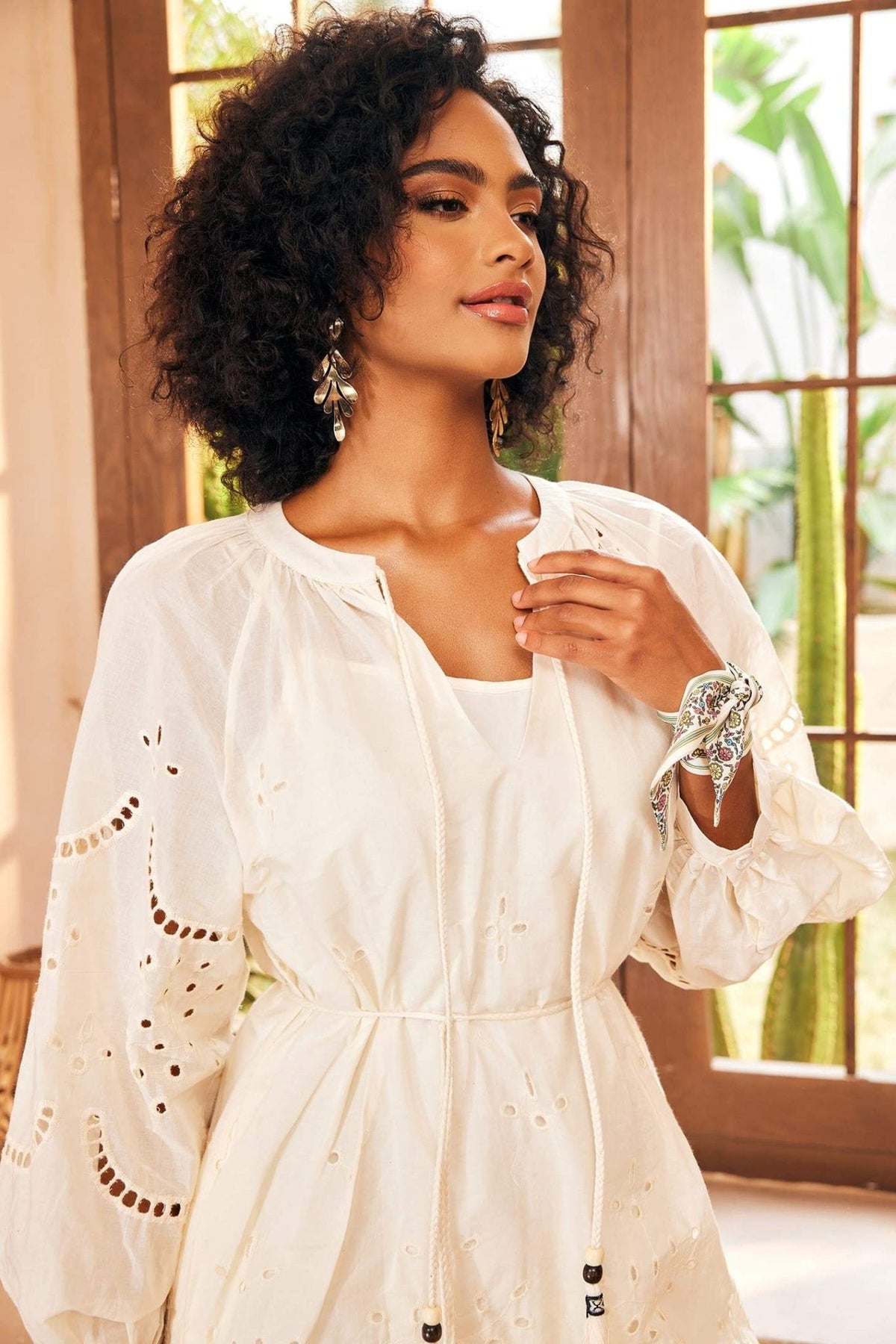 Eyelet Lace Tie Neck Long Sleeve Scalloped A-Line Midi Dress - View 5