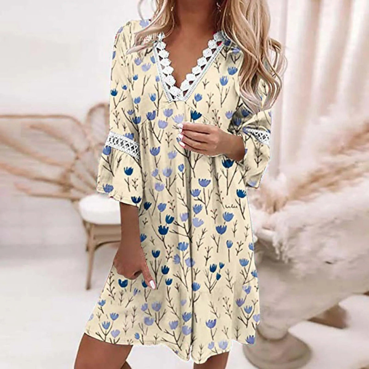 Floral Print V-Neck Lace Trim Three-Quarter Sleeve Mini Dress - View 4