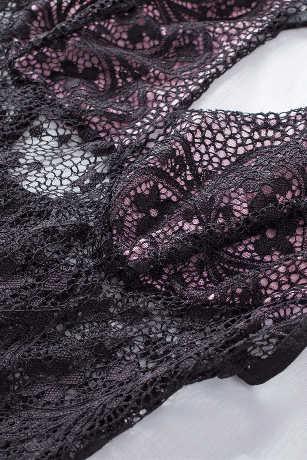Floral Lace Spaghetti Strap Scalloped V-Neck Vertical Lace Panel Babydoll Gown 33