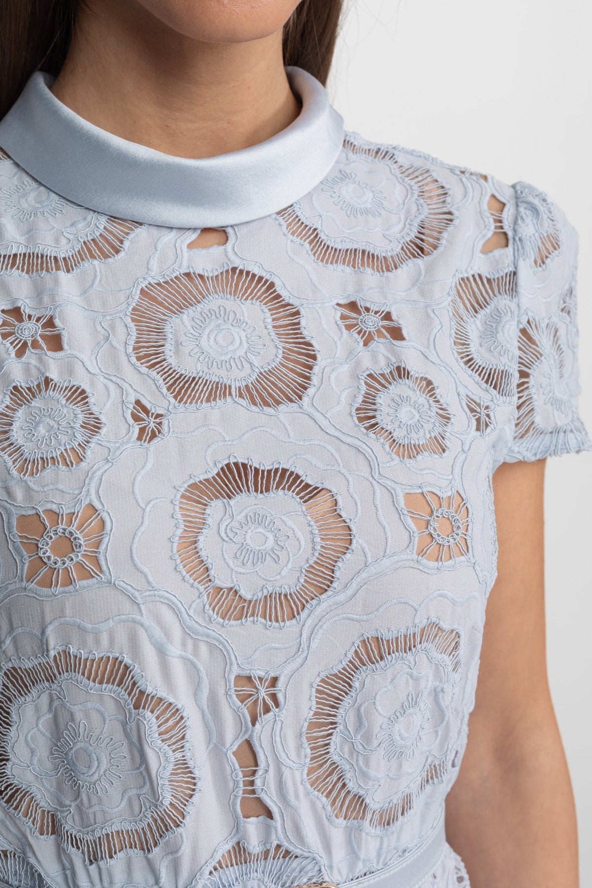 Floral Lace Midi Dress with Belted Waist – Light Blue - View 5