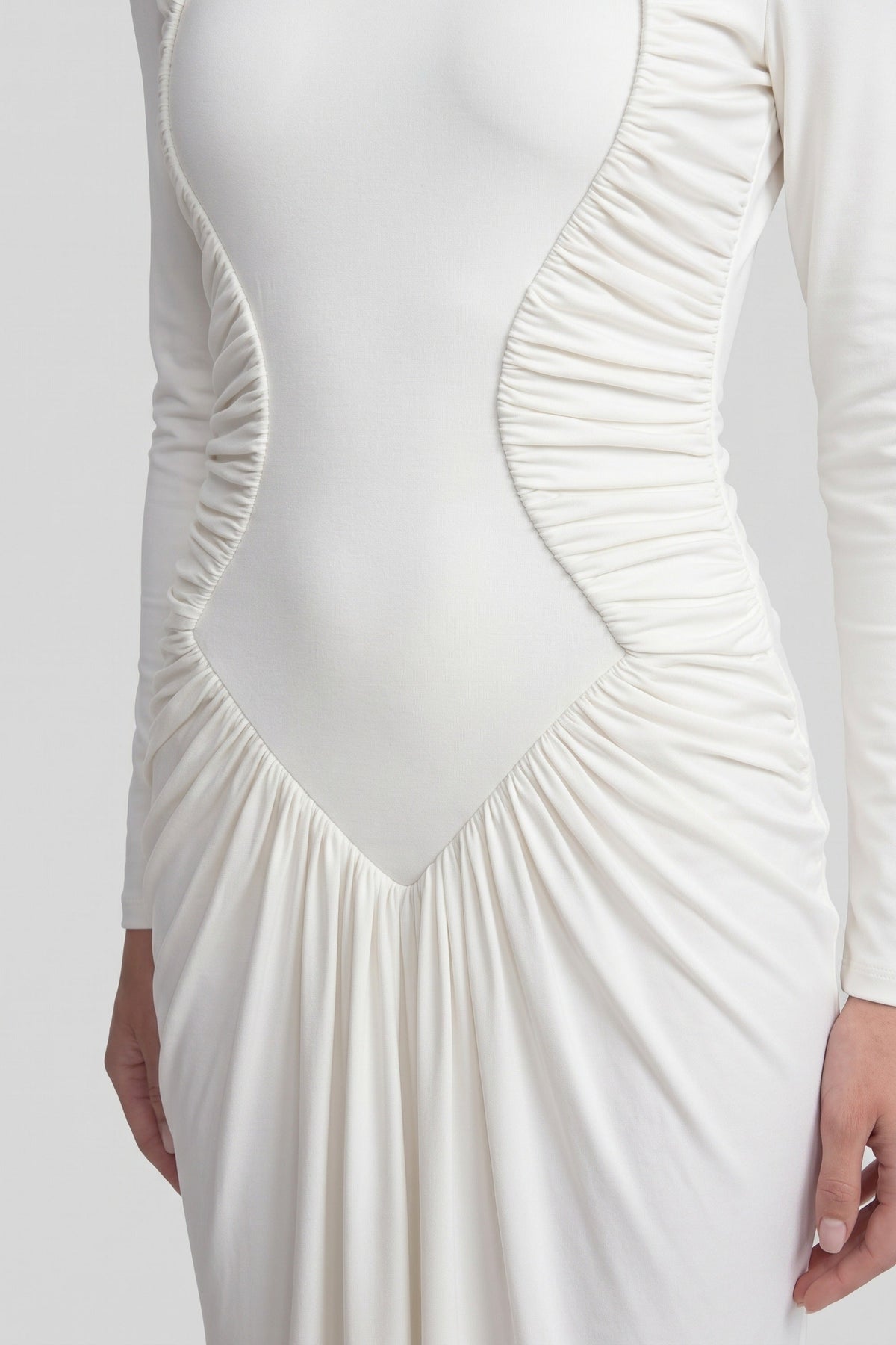 High-Neck Long-Sleeve Ruched Mermaid Gown With Diagonal Drape - White - View 5